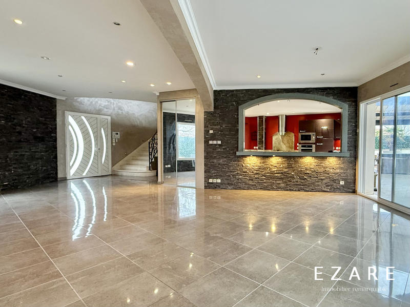 Maison - 165 m² - 7 pièces