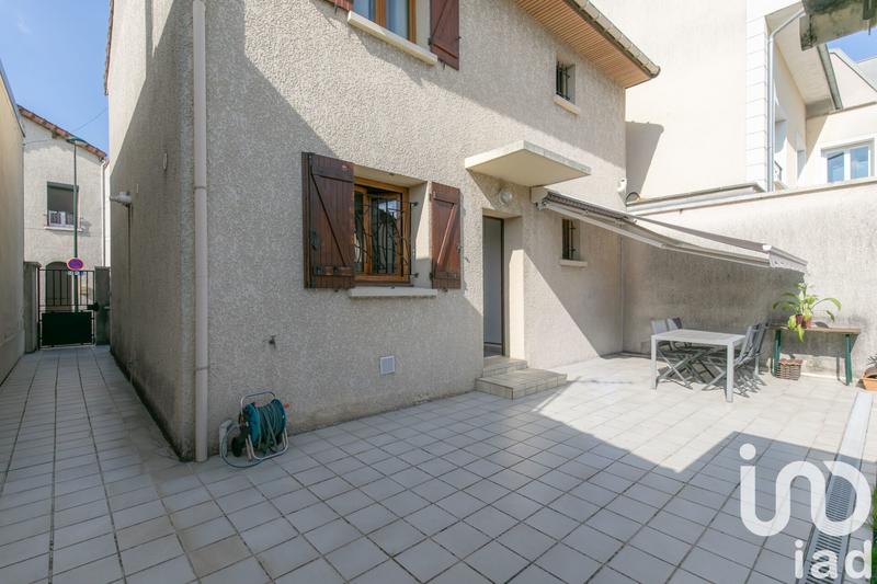Maison - 94 m² - 5 pièces