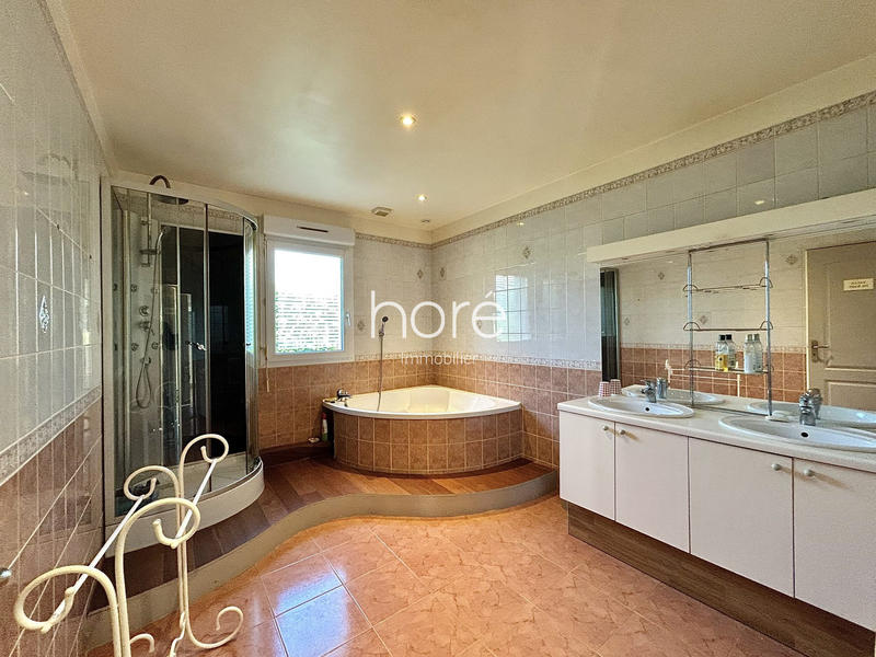 Maison - 124 m² - 5 pièces