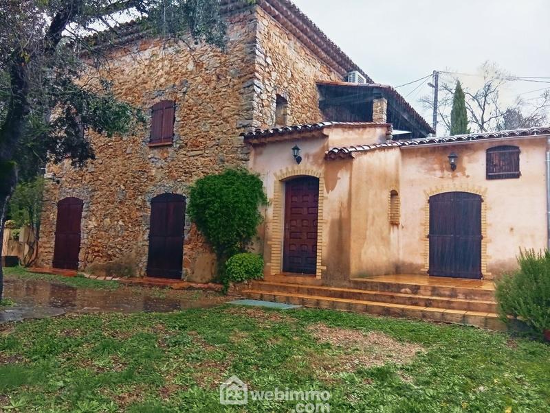 Villa - 180 m² - 5 pièces