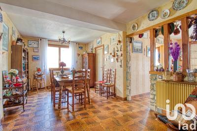 Maison - 107 m² - 6 pièces