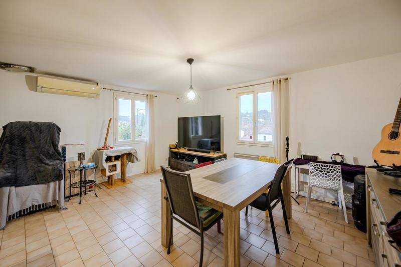 Appartement - 87 m² - 5 pièces