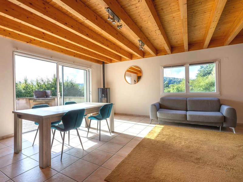 Maison - 285 m² - 10 pièces