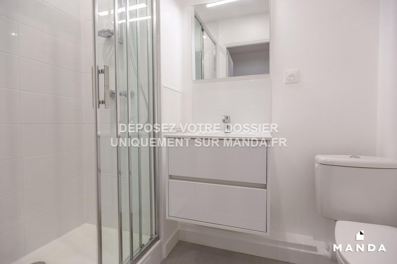 Chambre - 10 m² - 5 pièces