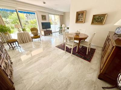 Appartement - 100 m² - 3 pièces