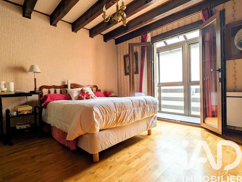 Maison - 166 m² - 6 pièces