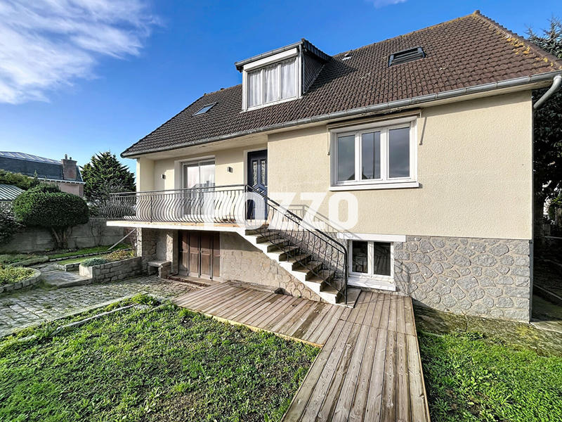Maison - 105 m² - 7 pièces
