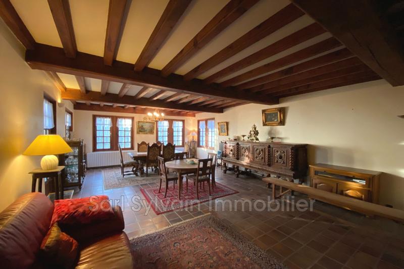 Maison - 213 m² - 6 pièces