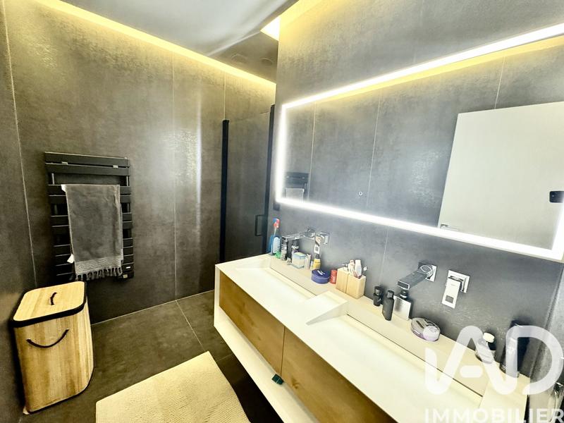 Maison - 190 m² - 6 pièces