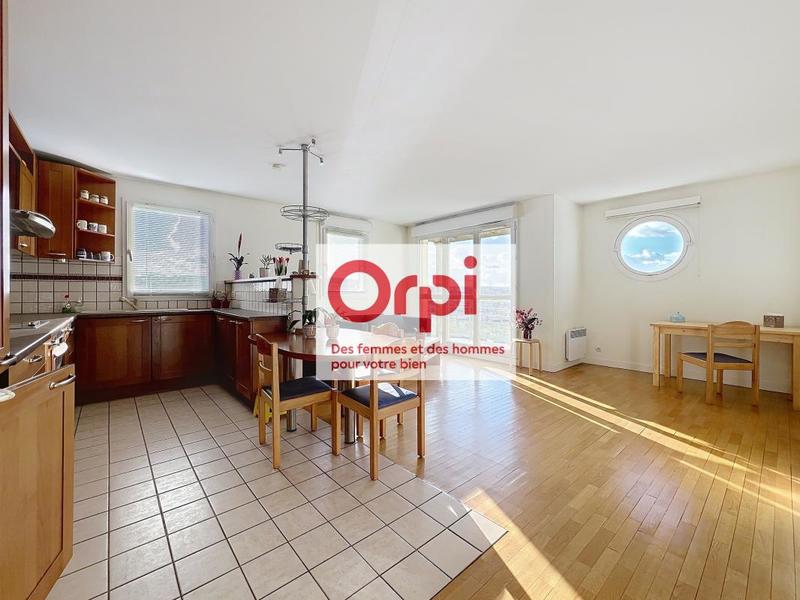 Appartement - 84 m² - 4 pièces