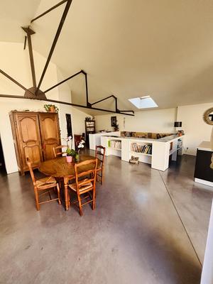 Maison - 184 m² - 6 pièces