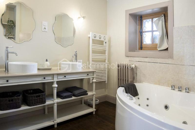 Demeure - 506 m² - 20 pièces