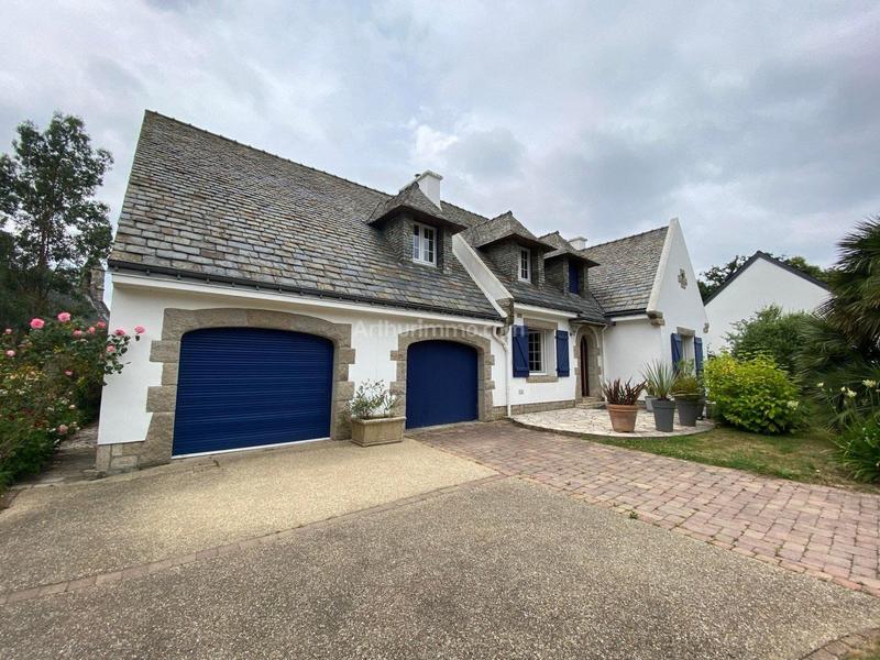 Maison - 170 m² - 8 pièces