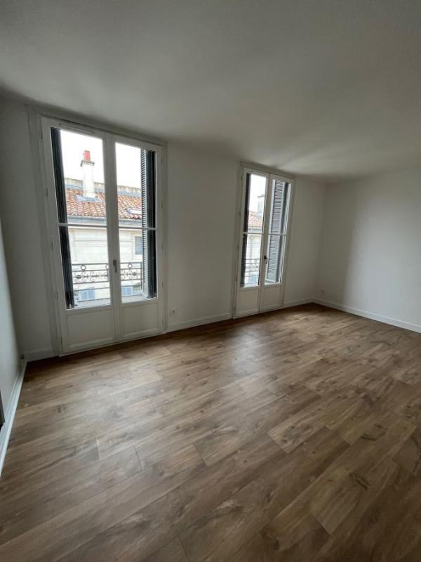 Appartement - 93 m² - 5 pièces