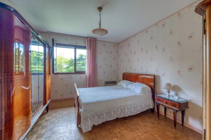 Maison - 180 m² - 8 pièces