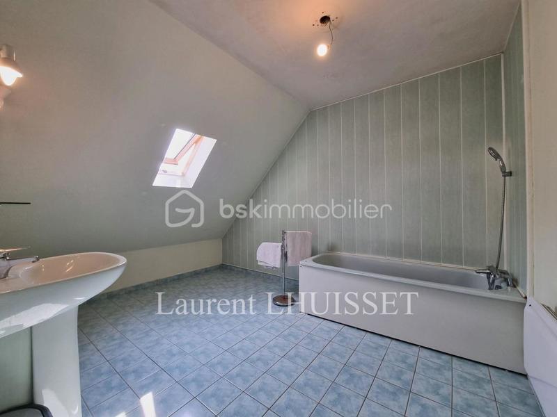 Maison traditionnelle - 131 m² - 6 pièces