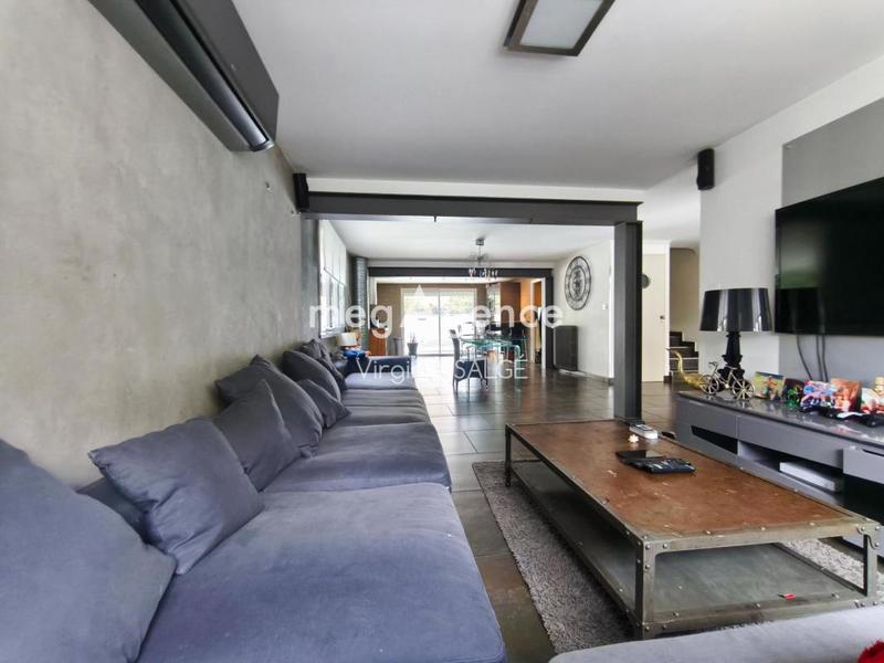 Maison - 164 m² - 6 pièces