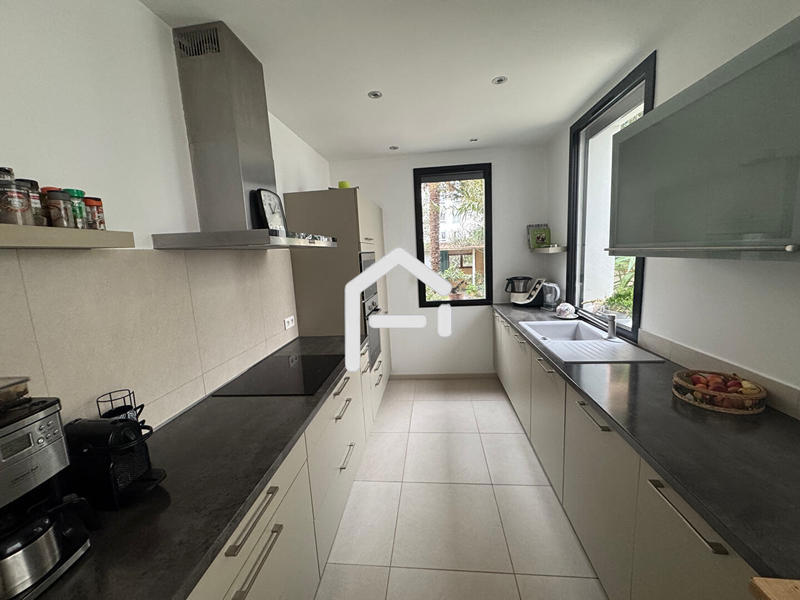 Hôtel particulier - 312 m² - 11 pièces