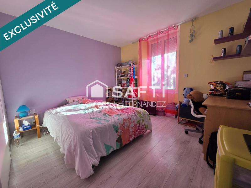 Maison - 303 m² - 10 pièces