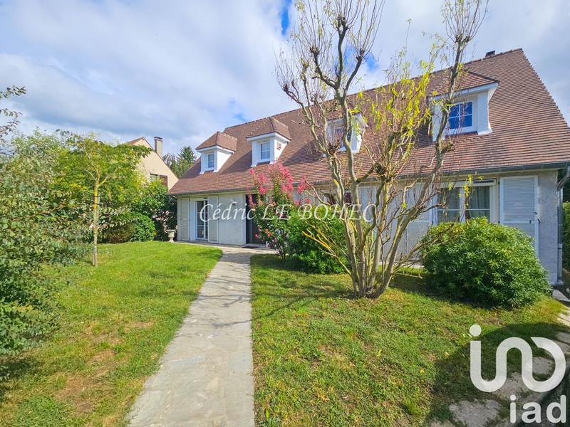 Maison - 198 m² - 8 pièces