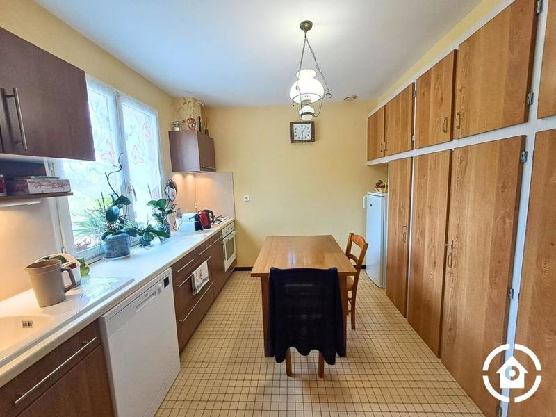 Maison - 170 m² - 6 pièces