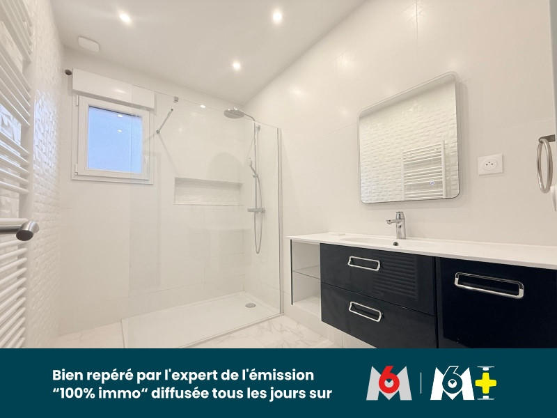 Maison - 450 m² - 9 pièces