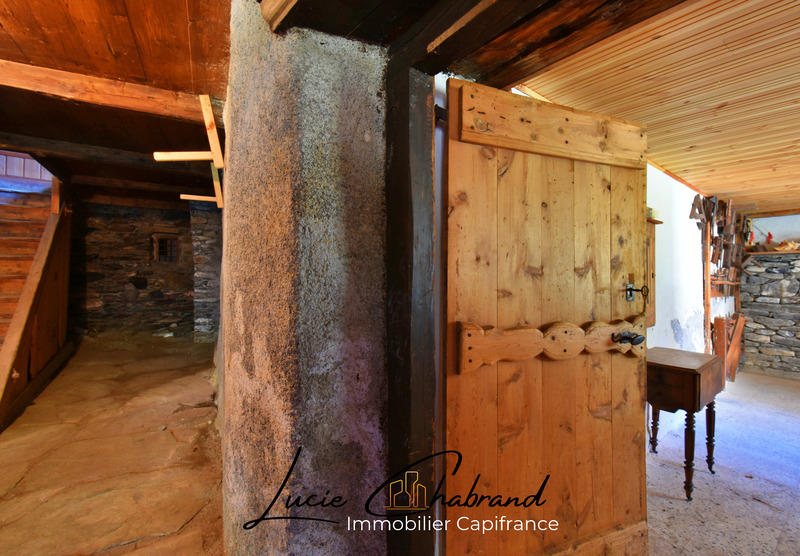 Maison - 194 m² - 10 pièces