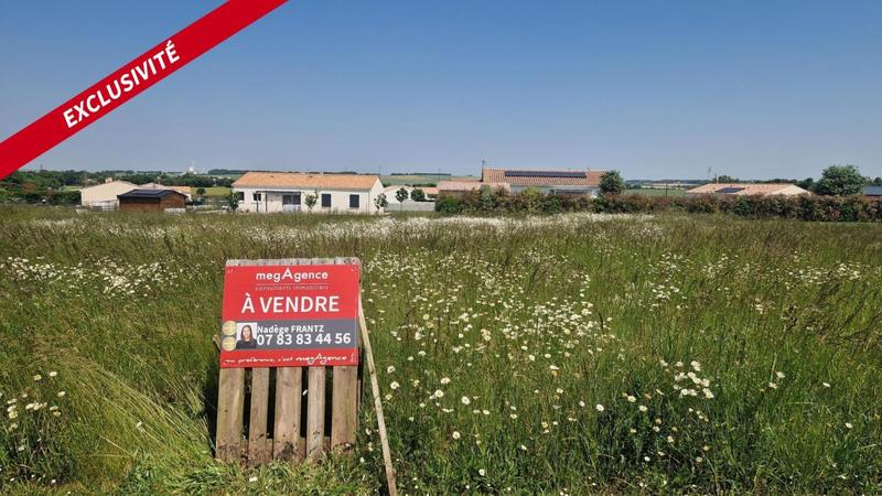 Terrain constructible - 1 028 m²