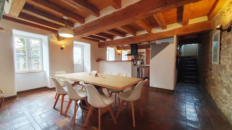 Maison - 285 m² - 11 pièces