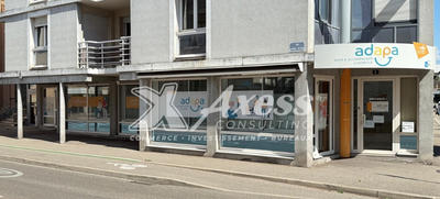 Local commercial - 216 m²