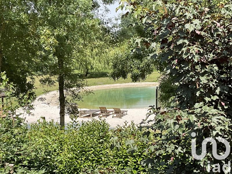 Maison - 590 m² - 20 pièces