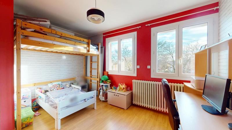 Maison - 135 m² - 6 pièces