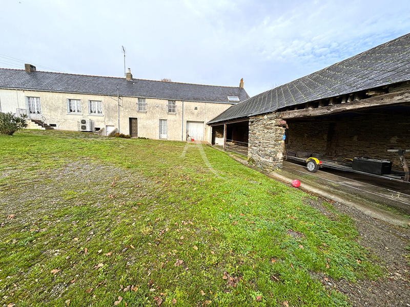 Maison - 229 m² - 9 pièces