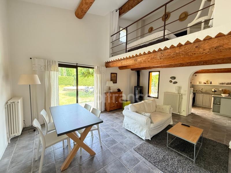 Villa - 293 m² - 10 pièces