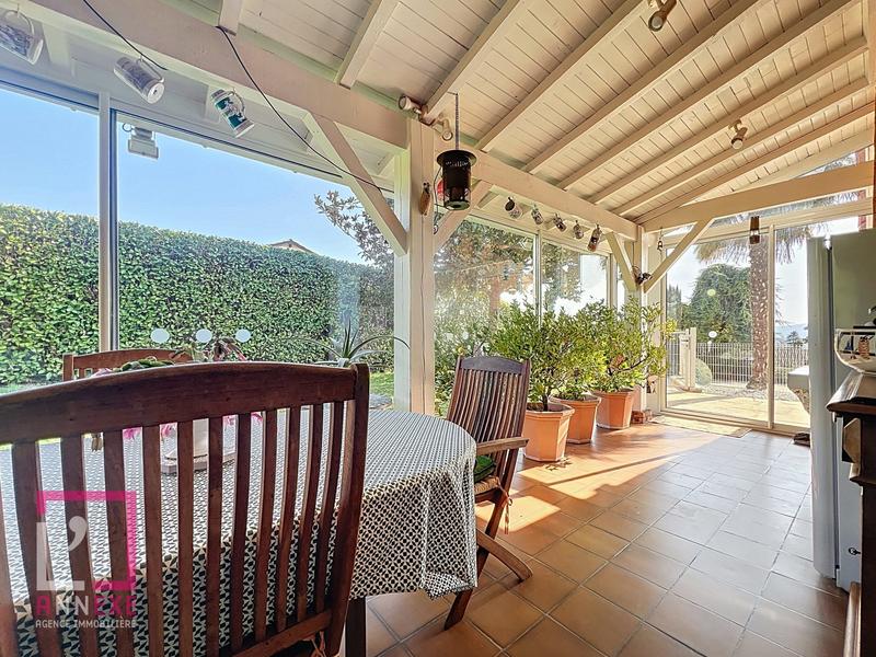 Maison - 217 m² - 7 pièces