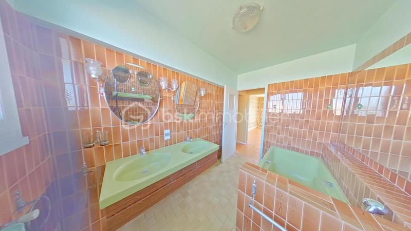 Appartement - 79 m² - 4 pièces