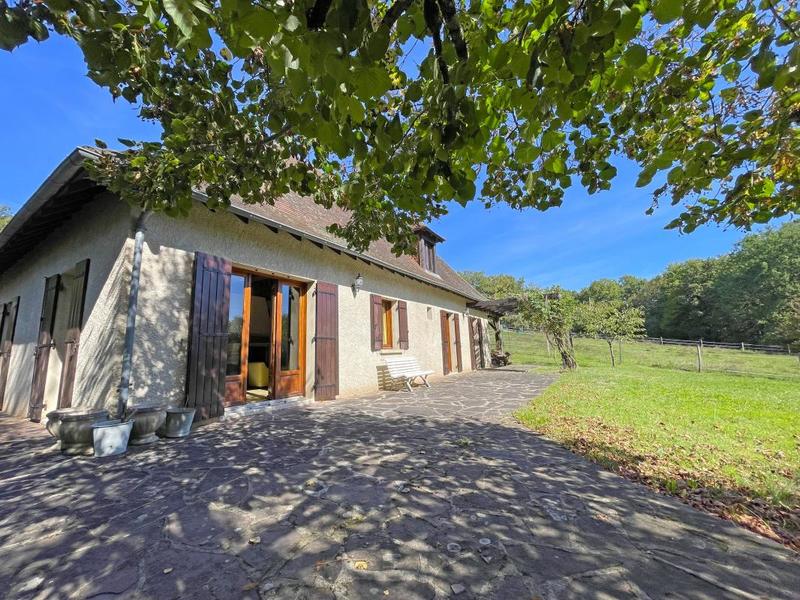 Maison - 140 m² - 3 pièces