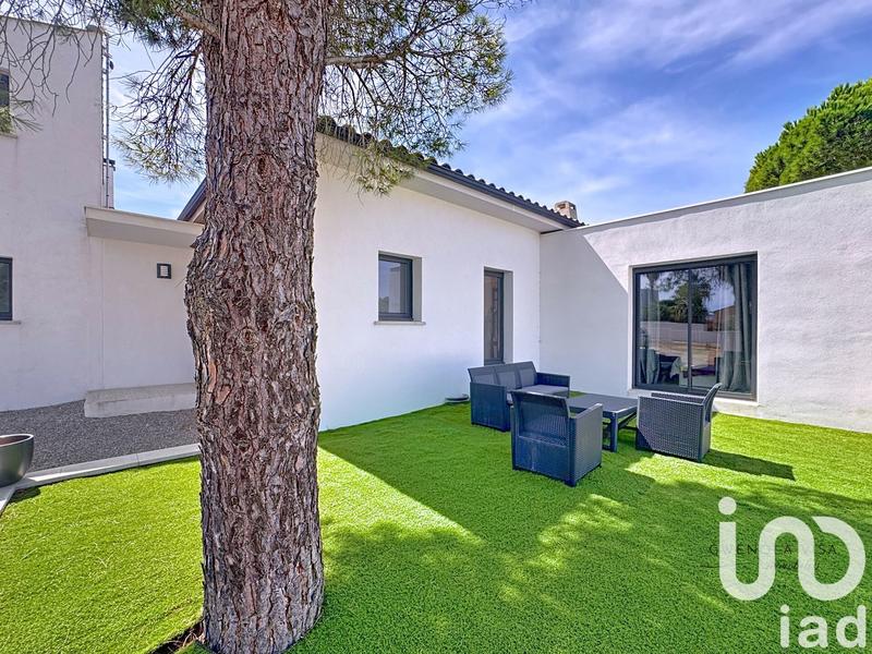 Maison - 260 m² - 6 pièces