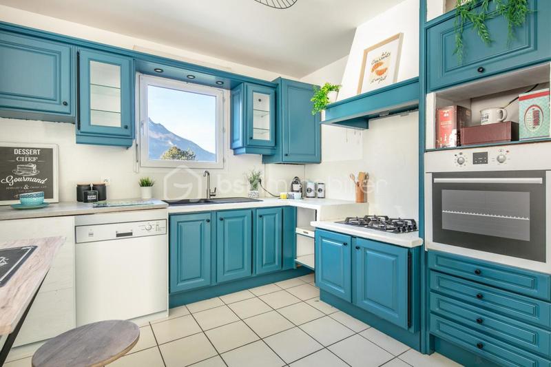 Appartement - 86 m² - 4 pièces