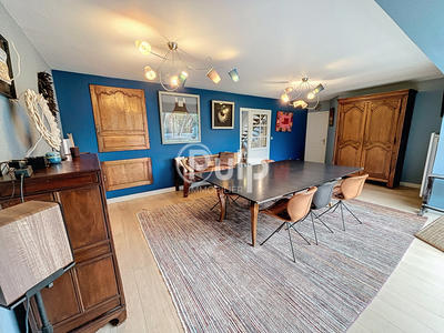 Villa - 196 m² - 6 pièces