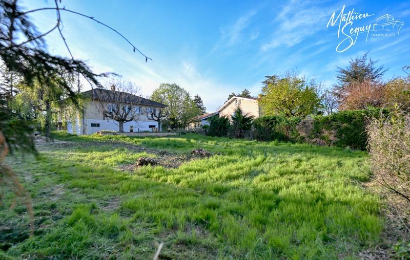 Terrain constructible - 764 m²