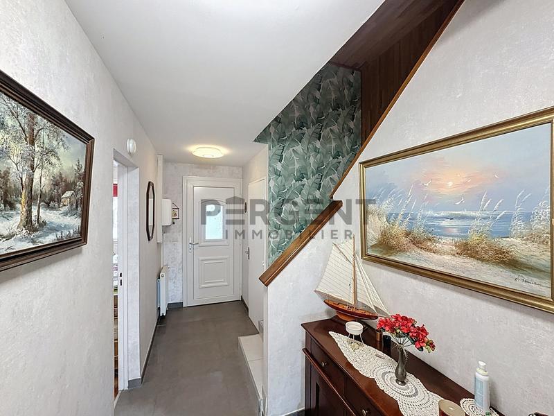 Maison - 95 m² - 5 pièces