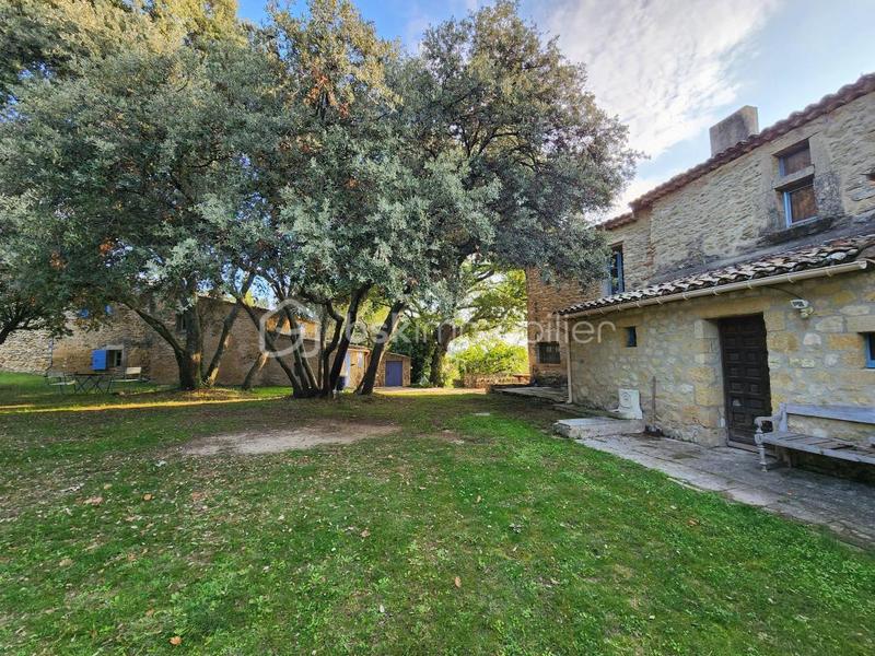 Propriété - 400 m² - 13 pièces