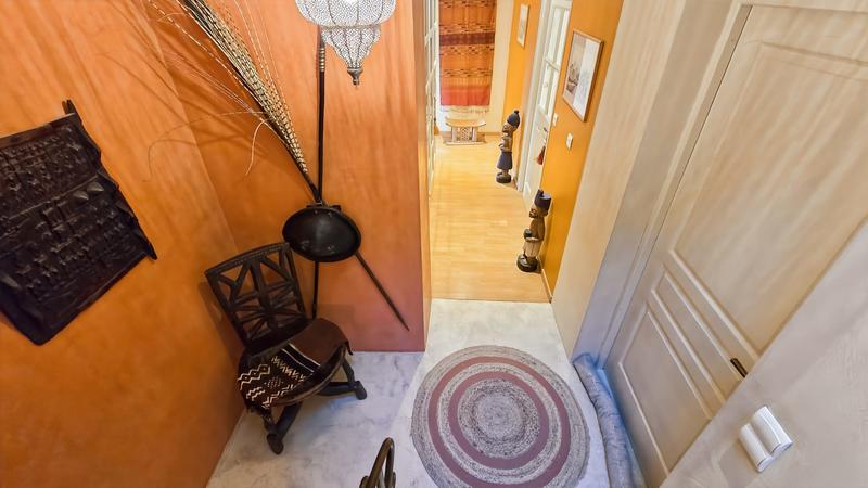 Maison - 245 m² - 7 pièces