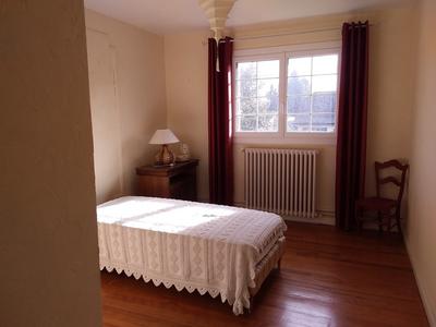 Maison - 198 m² - 8 pièces