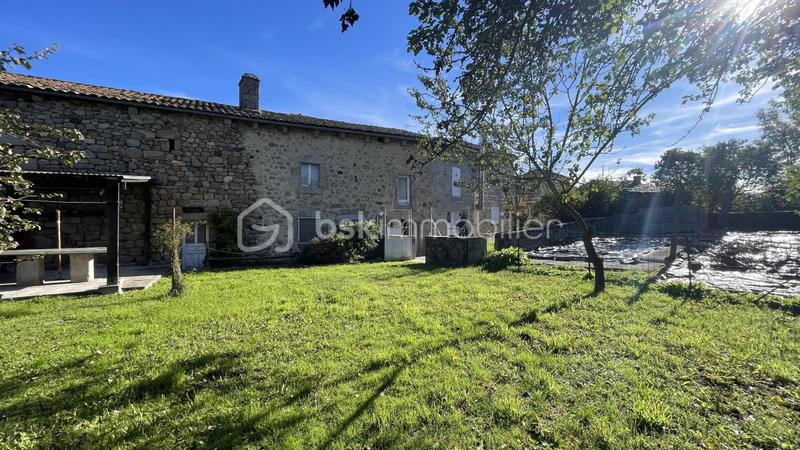 Corps de ferme - 205 m² - 10 pièces