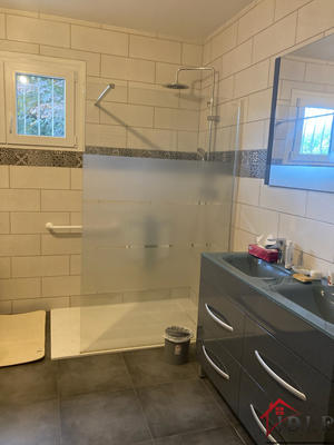 Villa - 164 m² - 4 pièces