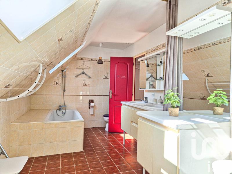 Maison - 150 m² - 6 pièces