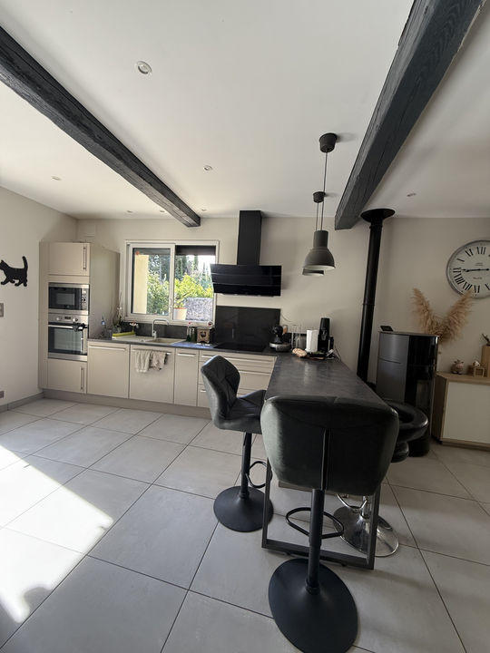 Maison - 98 m² - 4 pièces