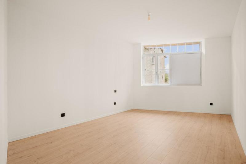 Appartement - 128 m² - 5 pièces